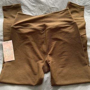 NWT Sage Ladies Ribbed Leggings
